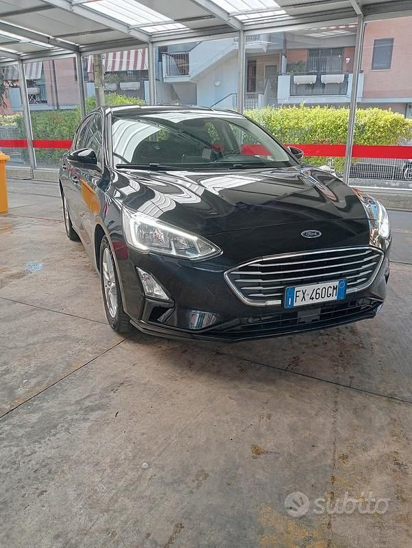 Usata Ford Focus 95 CV (69 kW) 2019 Nero Berlina