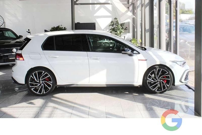 Usata VW Golf VIII GTI 245 CV (180 kW) 2021 Bianco Utilitaria