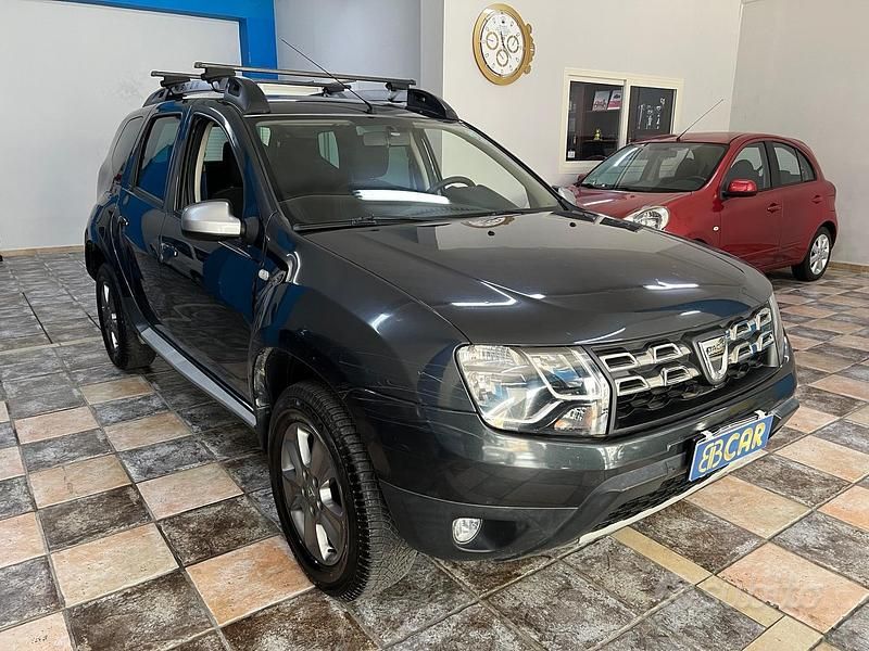 Usata Dacia Duster Ambiance 110 CV (80 kW) 2015 Grigio SUV