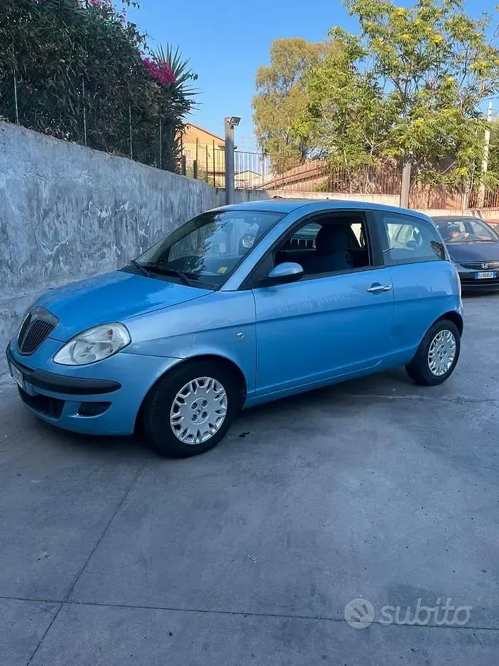 Usata Lancia Ypsilon 80 CV (58 kW) 2003 Utilitaria