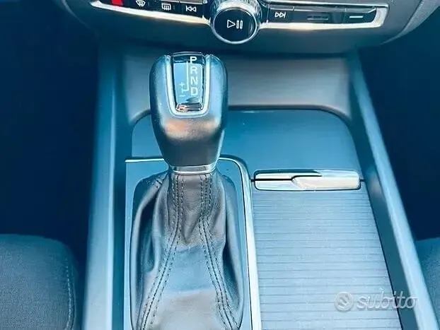 Usata Volvo V60 150 CV (110 kW) 2020 Nero Station wagon