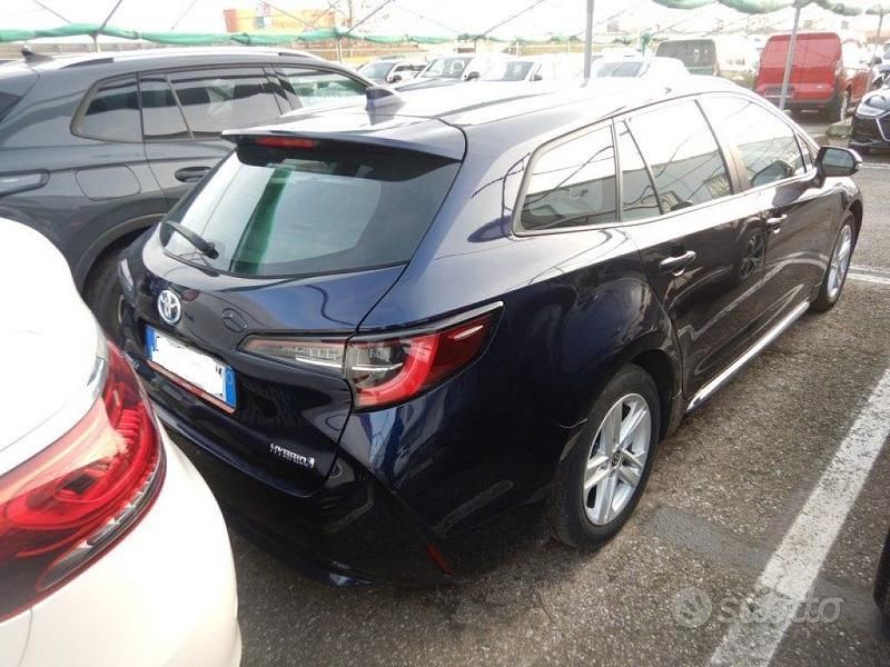 Usata Toyota Corolla Business Edition 98 CV (72 kW) 2022 Scuro Station wagon