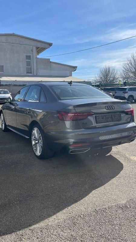 Usata Audi A4 S-Line 150 CV (110 kW) 2023 Grigio Berlina