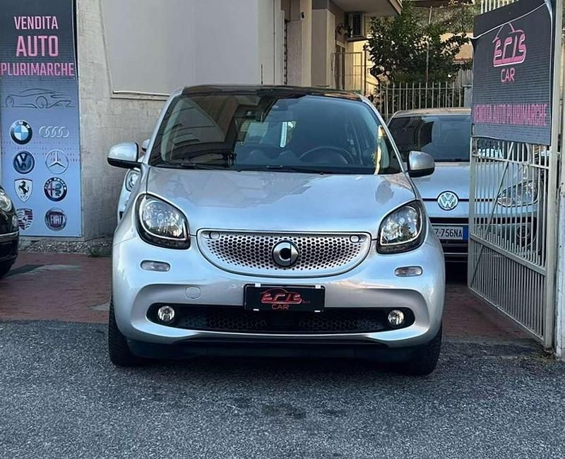 Usata Smart ForFour 71 CV (52 kW) 2018 Grigio Utilitaria