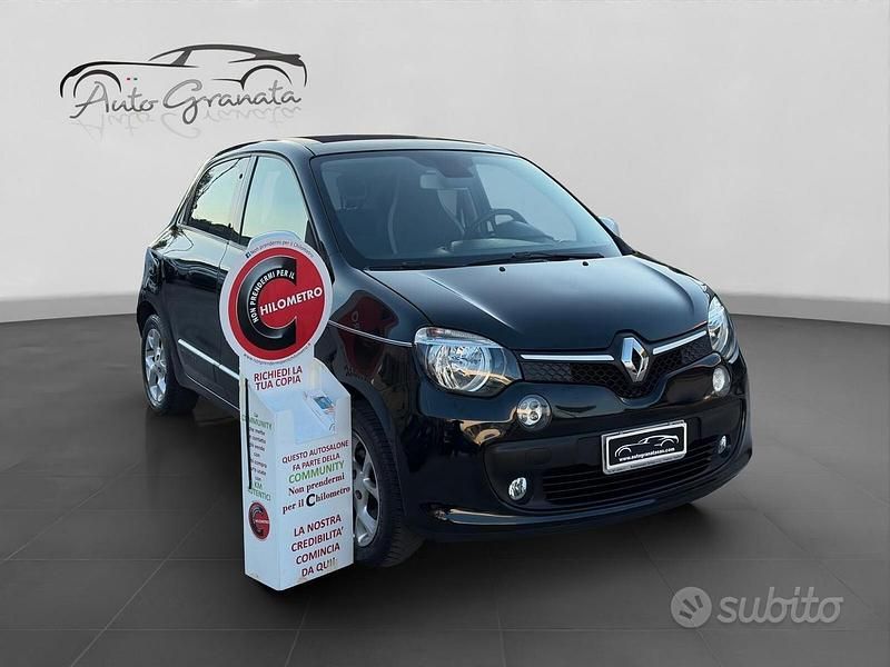 Nero Usata 2015 Renault Twingo SE Due volumi | 7500 € (Buon prezzo) - Immagine 1/4