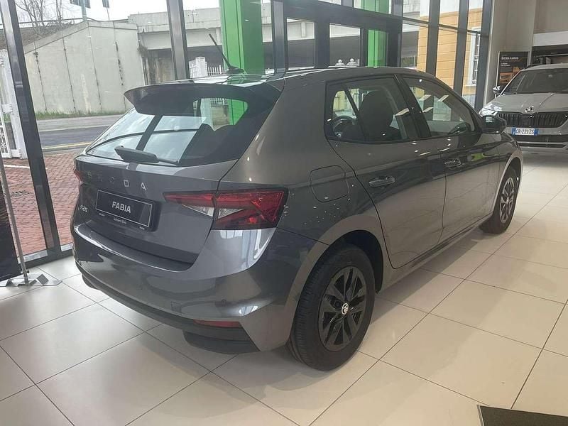 Nuova Skoda Fabia 80 CV (58 kW) 2026 Grigio grafite metallizzato Utilitaria
