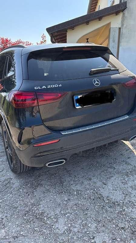 Usata Mercedes GLA200 150 CV (110 kW) 2024 SUV