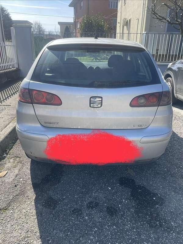 Usata Seat Ibiza Stylance 75 CV (55 kW) 2004 Utilitaria