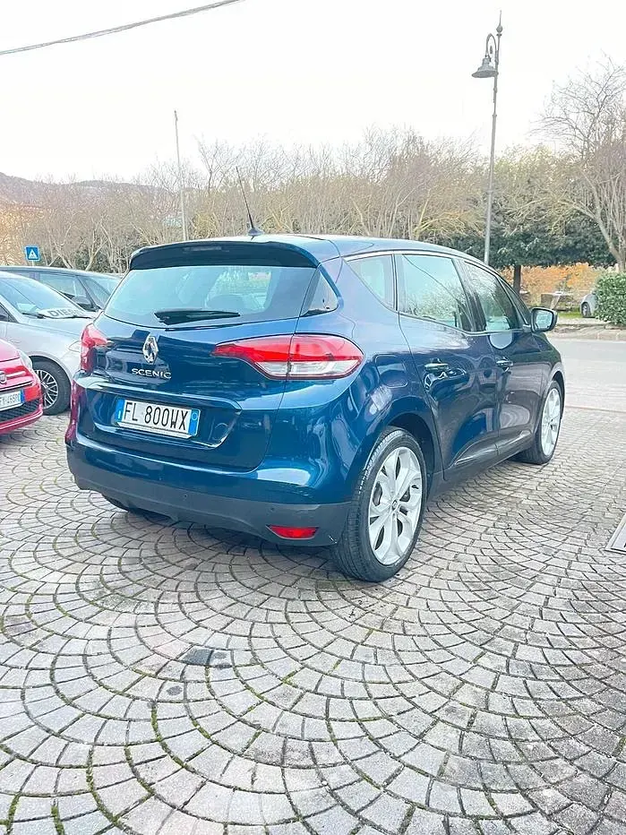 Usata Renault Scénic III 110 CV (80 kW) 2017 Bluazzurro Monovolume
