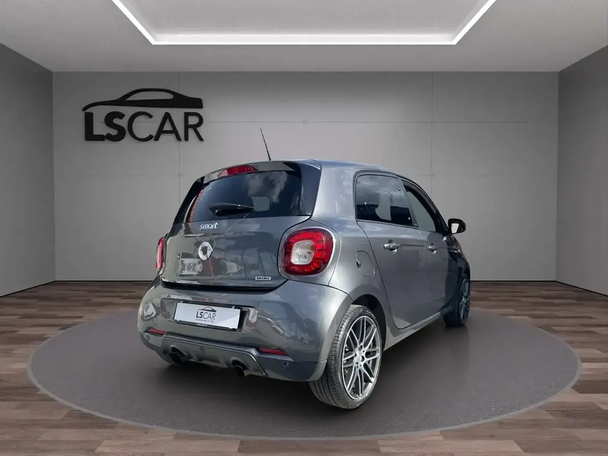 Usata Smart ForFour Brabus 109 CV (80 kW) 2018 Grigio Utilitaria