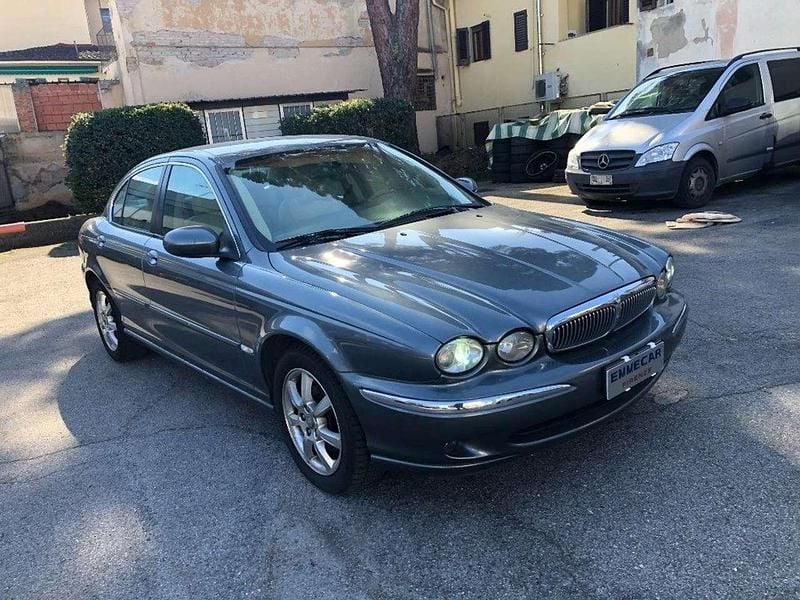 Usata Jaguar X-type Executive 131 CV (96 kW) 2005 Antracite Berlina