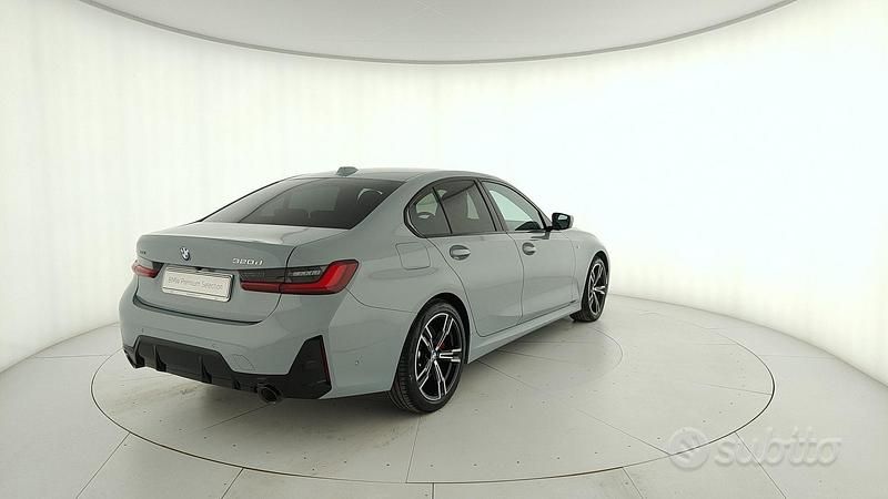 Usado BMW 320e M Sport 190 CV (139 kW) 2025 Gris Berlina