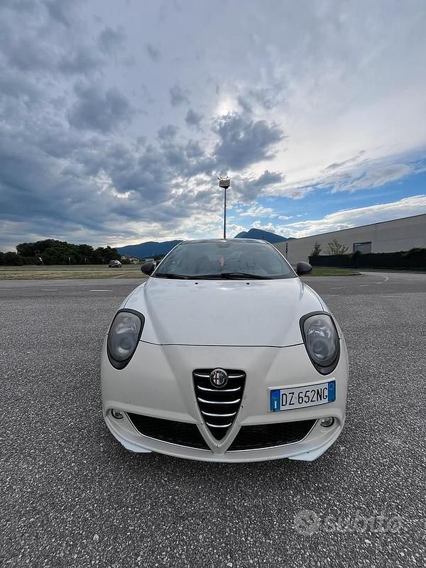 Usata Alfa Romeo MiTo 200 CV (147 kW) 2010 Bianco Utilitaria