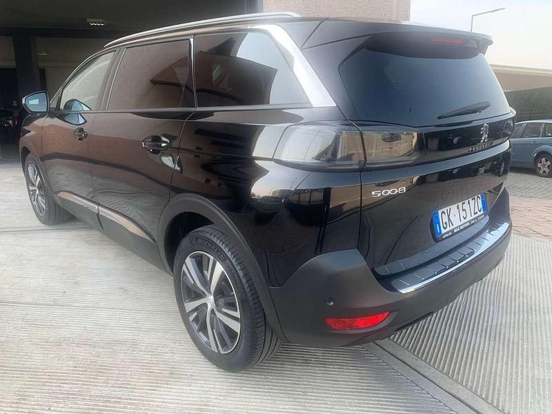 Usata Peugeot 5008 Allure 131 CV (96 kW) 2022 Nero Monovolume