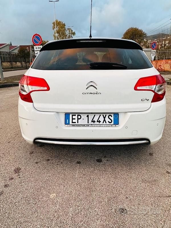 Usata Citroën C4 109 CV (80 kW) 2013 Bianco Berlina