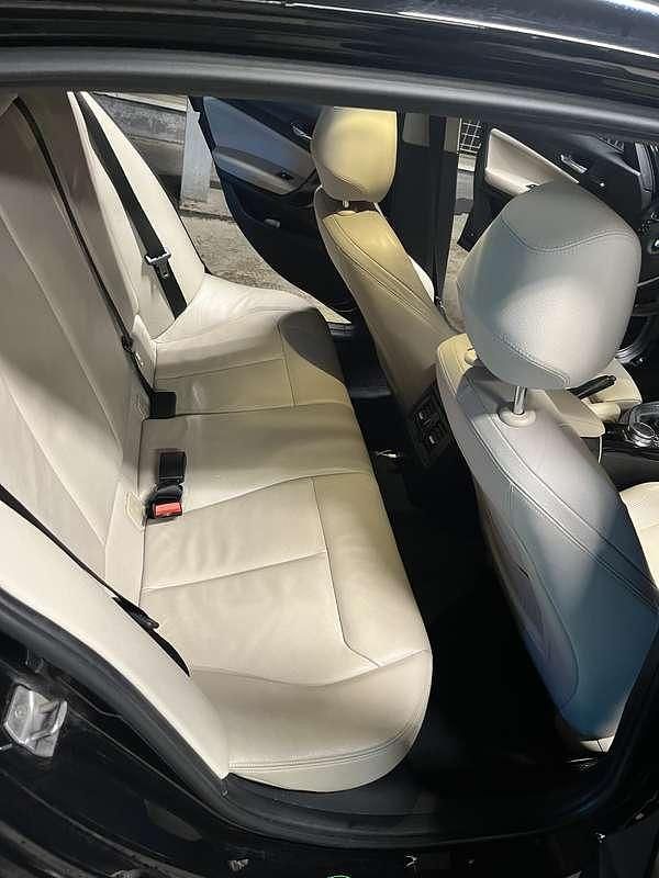 Usata BMW 116 Sport Line 116 CV (85 kW) 2017 Nero Utilitaria