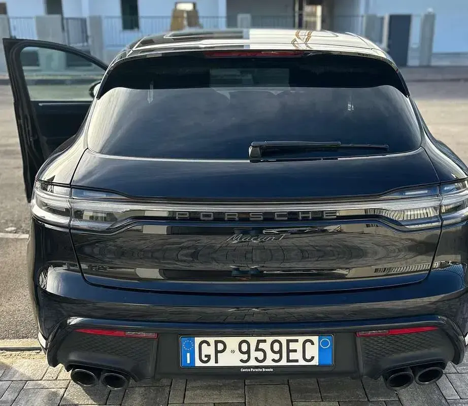 Usata Porsche Macan 265 CV (194 kW) 2023 Nero SUV