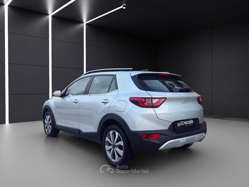 Usata Kia Stonic Style 84 CV (61 kW) 2022 Grigio SUV