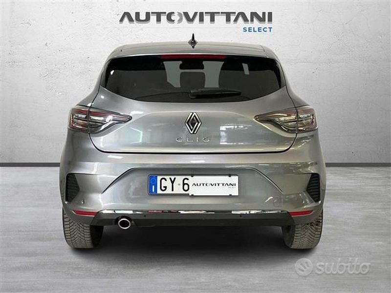 Usata Renault Clio V Techno 91 CV (66 kW) 2025 Grigio scuro Berlina