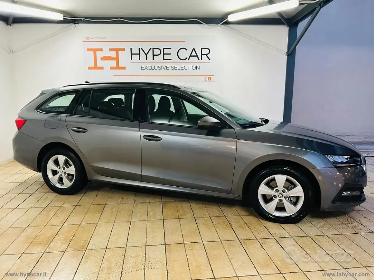 Usata Skoda Octavia Style 116 CV (85 kW) 2023 Grigio Station wagon