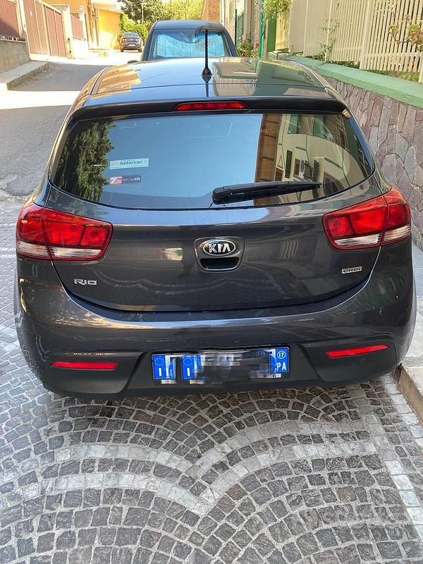 Usata Kia Rio 2017 Berlina