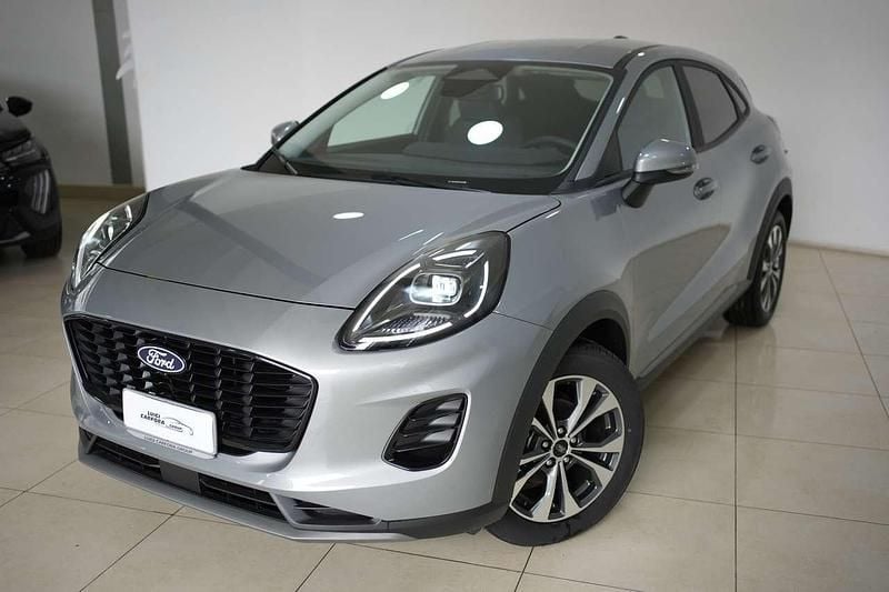 Nuova Ford Puma Titanium 124 CV (91 kW) 2026 Solar silver SUV