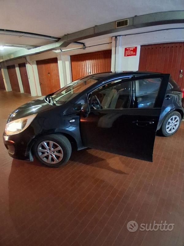 Usata Kia Rio 2012 Nero Berlina