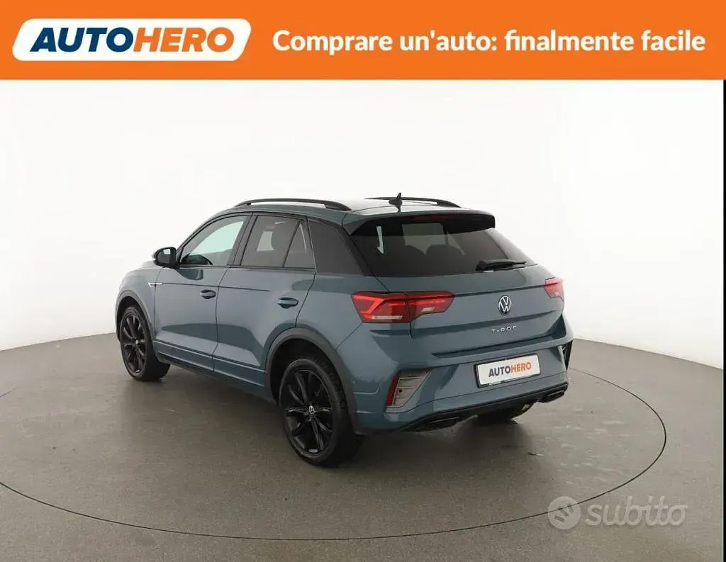 Usata VW T-Roc R-line 150 CV (110 kW) 2023 Verde SUV