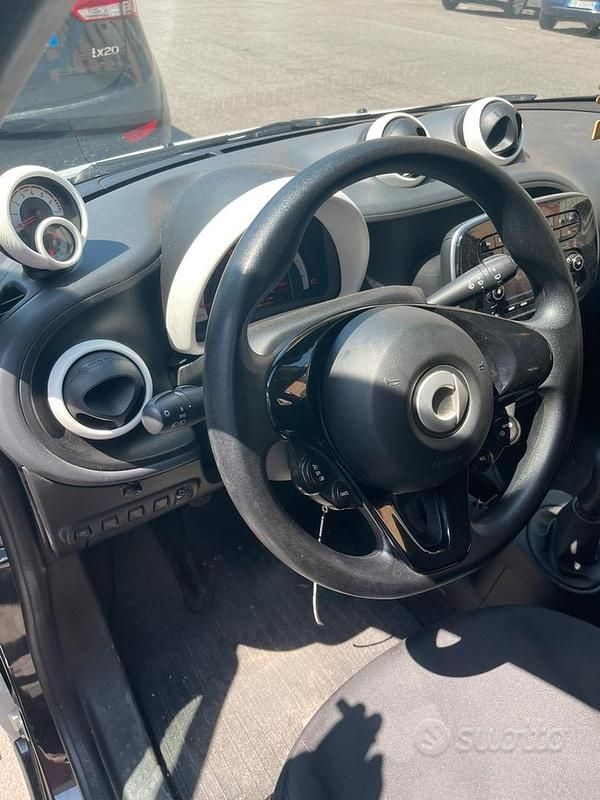Usata Smart ForFour 2018 Utilitaria