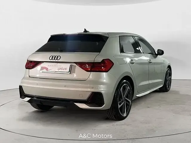 Usata Audi A1 Sportback S-Line 95 CV (69 kW) 2025 Argento Utilitaria