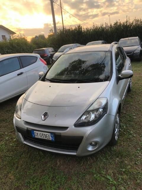 Usata Renault Clio II Dynamique 75 CV (55 kW) 2009 Argento Station wagon