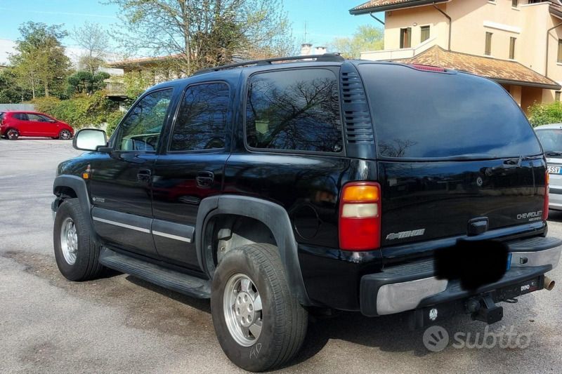 Usata Chevrolet Tahoe 273 CV (200 kW) 2002 Nero SUV