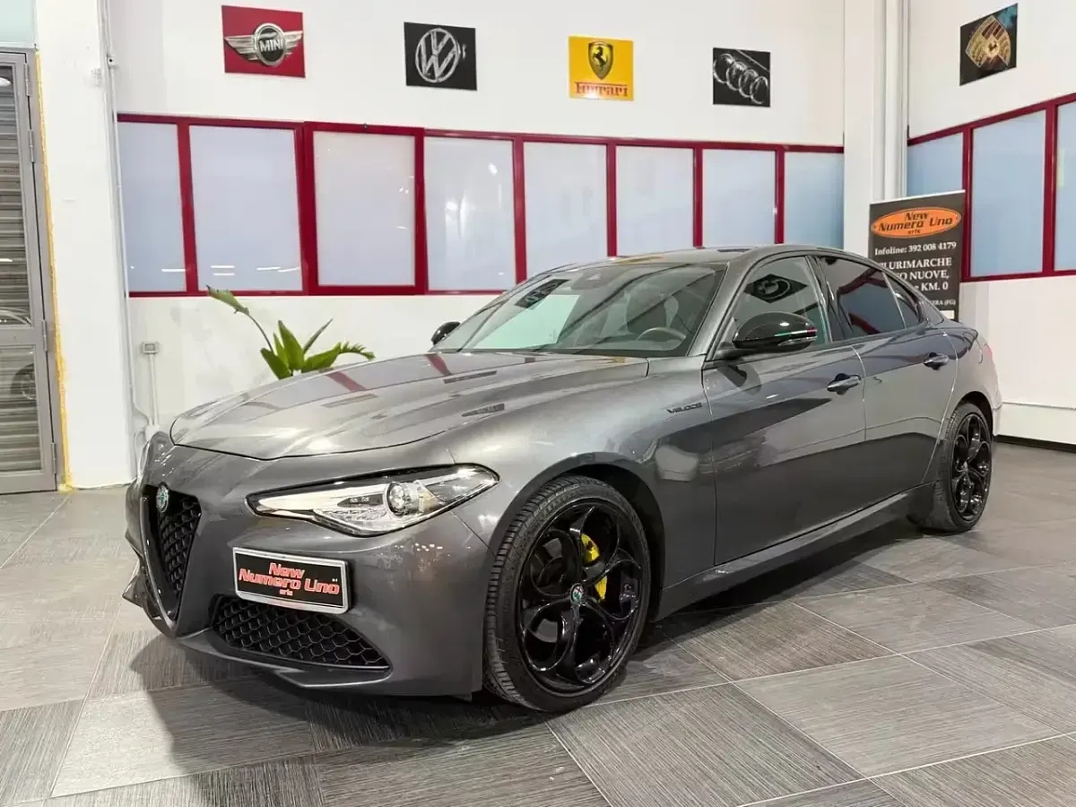 Usata Alfa Romeo Giulia Veloce 160 CV (117 kW) 2020 Grigio Berlina