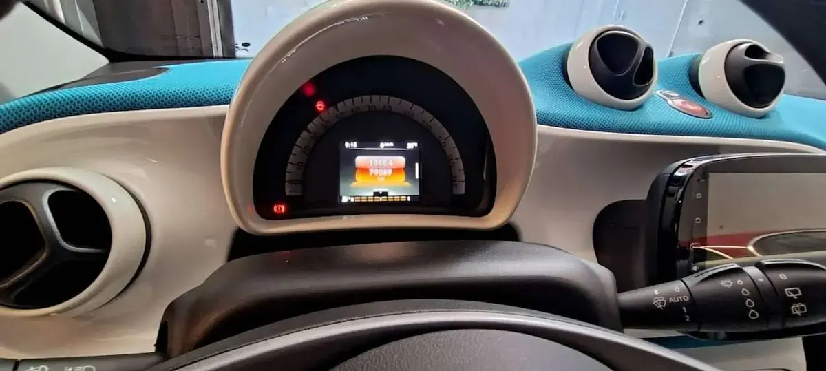 Usata Smart ForFour Passion 71 CV (52 kW) 2015 Grigio Utilitaria