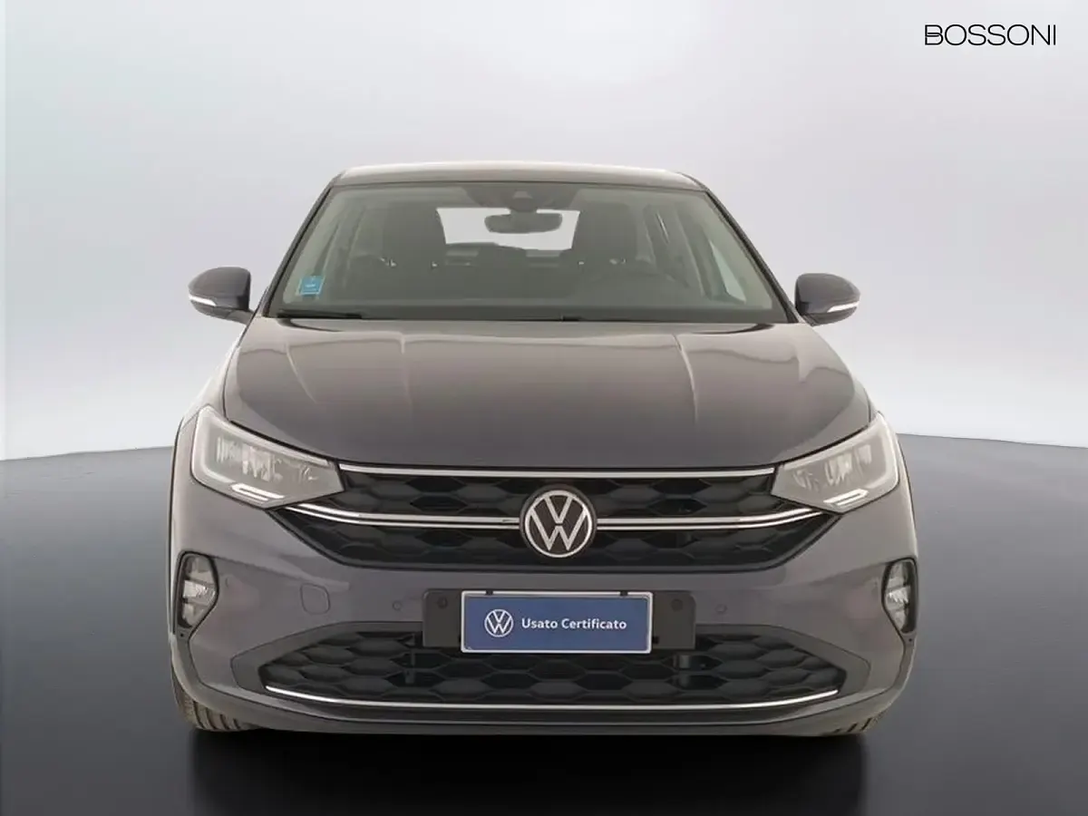 Usata VW Taigo Life 115 CV (84 kW) 2024 Grigio SUV