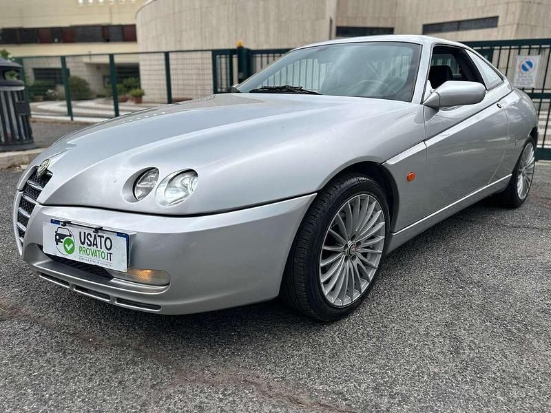 Argento Usata 2005 Alfa Romeo GTV Coupé | 6990 € - Immagine 1/4