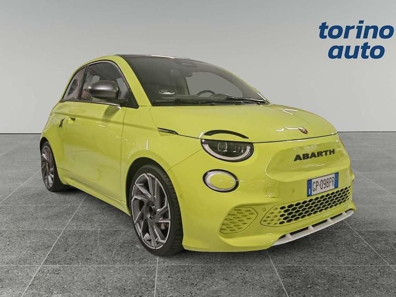 Giallo Usata 2023 Abarth 500e Turismo Utilitaria | 22.900 € (Buon prezzo) - Immagine 1/4