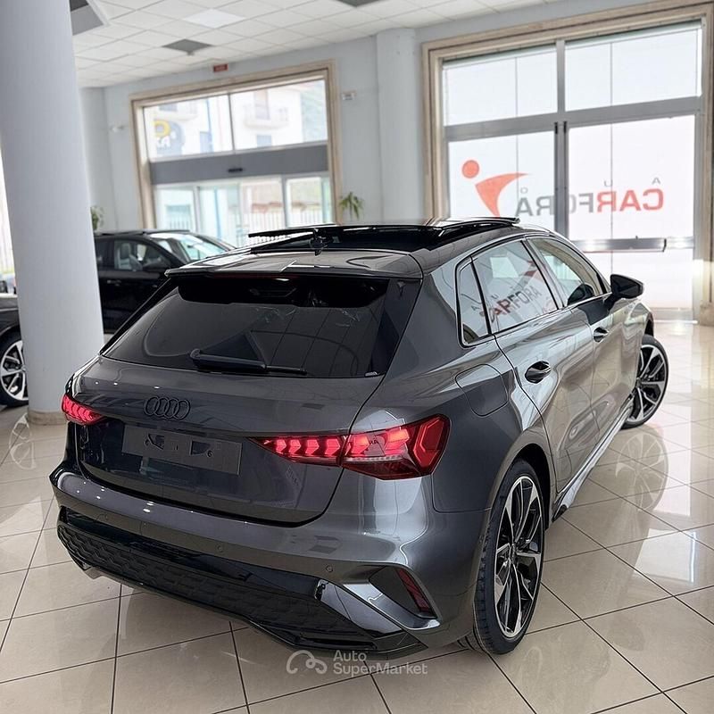 Nuova Audi A3 Comfort 150 CV (110 kW) 2026 Grigio Berlina