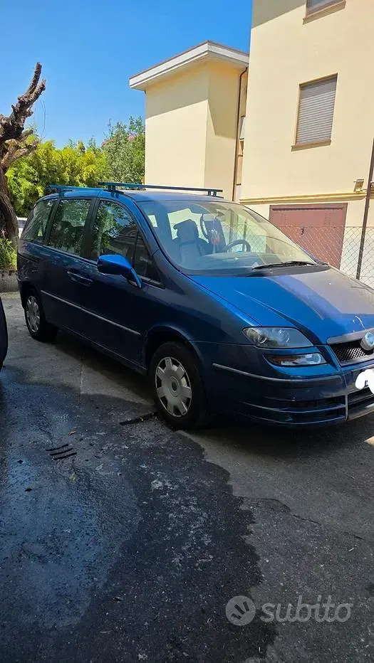 Usata Fiat Ulysse 109 CV (80 kW) 2006 Blu Monovolume