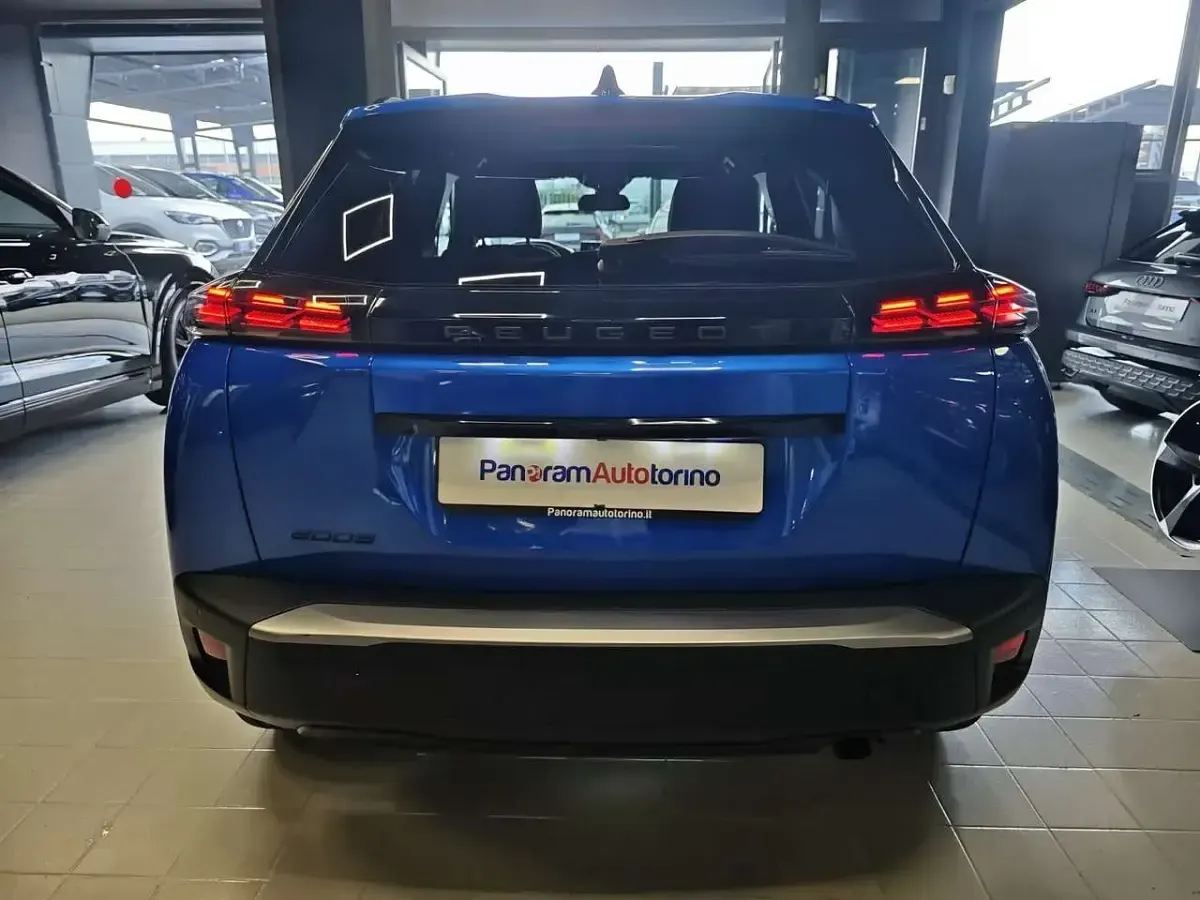 Usata Peugeot 2008 S 102 CV (75 kW) 2024 Blu/azzurro SUV