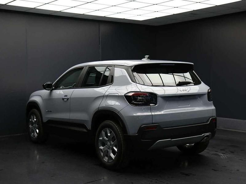 Nuova Jeep Avenger Altitude 101 CV (74 kW) 2025 Storm pastello SUV