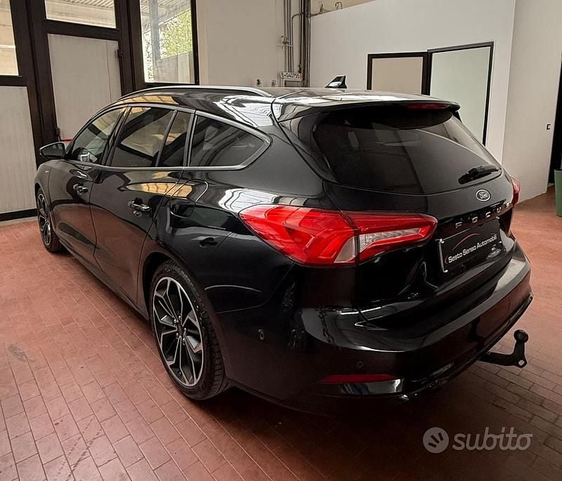 Usata Ford Focus ST 150 CV (110 kW) 2020 Nero Station wagon