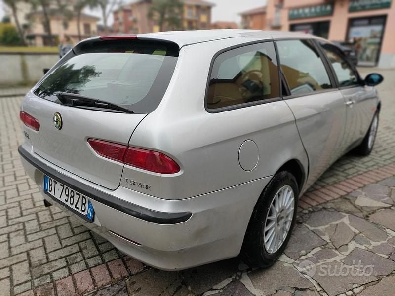 Grigio Usata 2001 Alfa Romeo 156 Progression Station wagon | 1500 € (Super prezzo) - Immagine 1/4