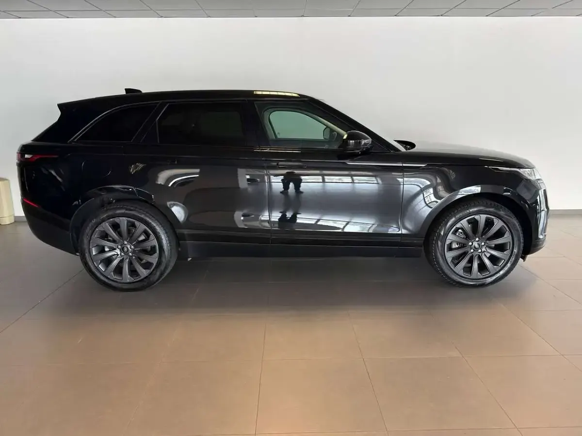 Usata Land Rover Range Rover Velar S 204 CV (150 kW) 2023 Santorini black SUV