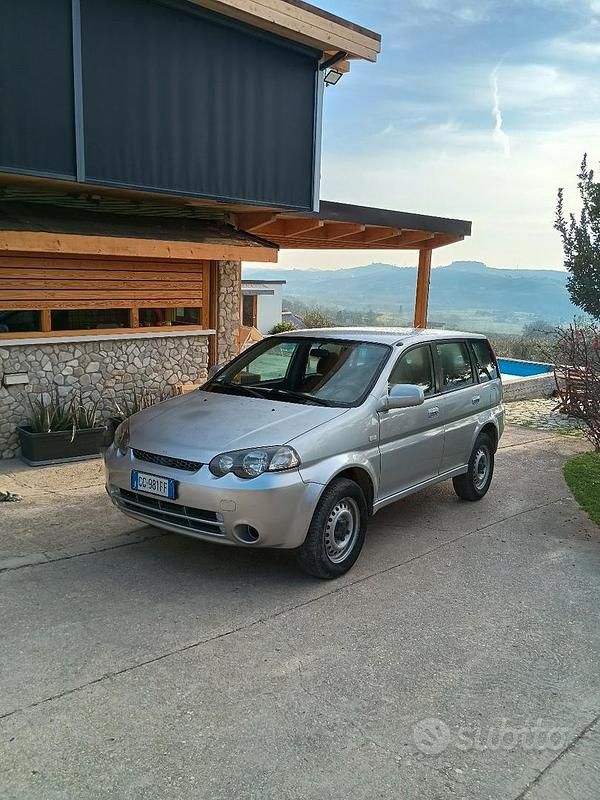 Usata Honda HR-V 124 CV (91 kW) 2002 Grigio SUV