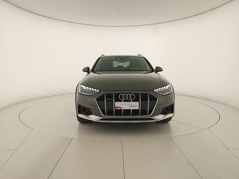 Usata Audi A4 Allroad Business 204 CV (150 kW) 2022 Grigio chronos metallizzato Station wagon