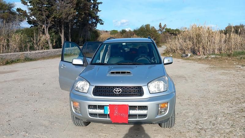 Usata Toyota RAV4 2003 SUV