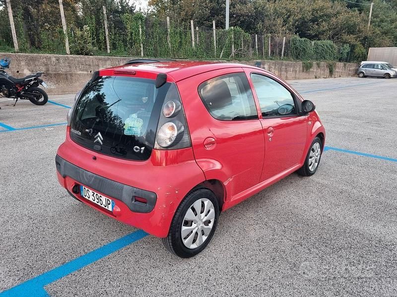 Usata Citroën C1 68 CV (50 kW) 2009 Rosso Utilitaria