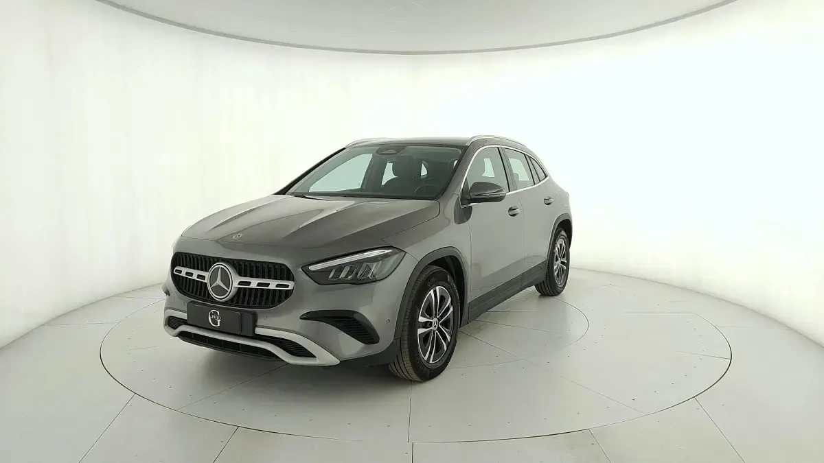 Usata Mercedes GLA180 Advanced 116 CV (85 kW) 2025 SUV
