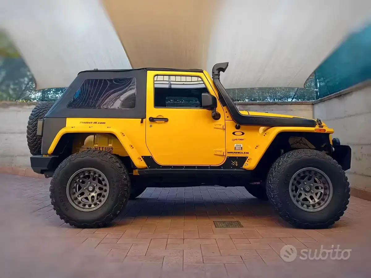 Usata Jeep Wrangler Rubicon 199 CV (146 kW) 2008 Giallo SUV